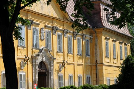 Castle baroque park