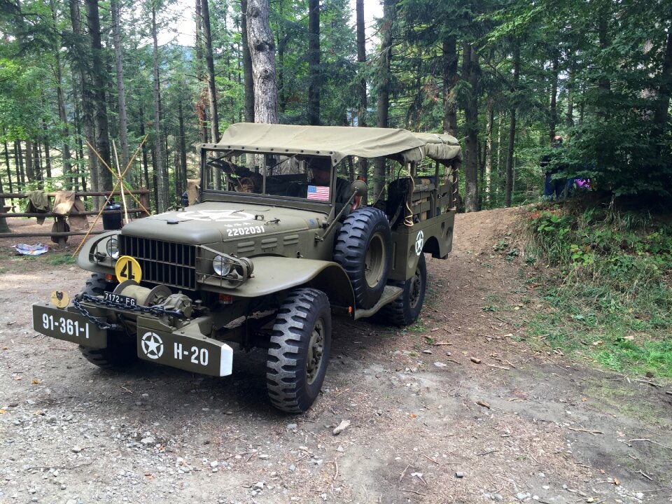 Reenactments military vehicles second war