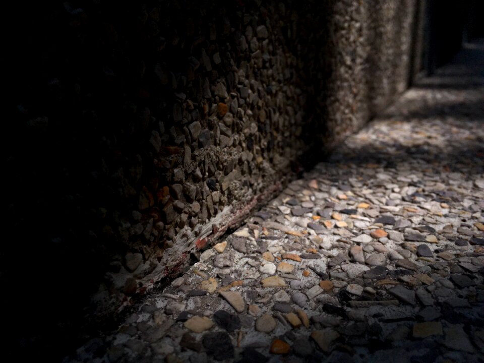 The wall shade rocky road