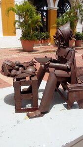 Colombia statue ironworks