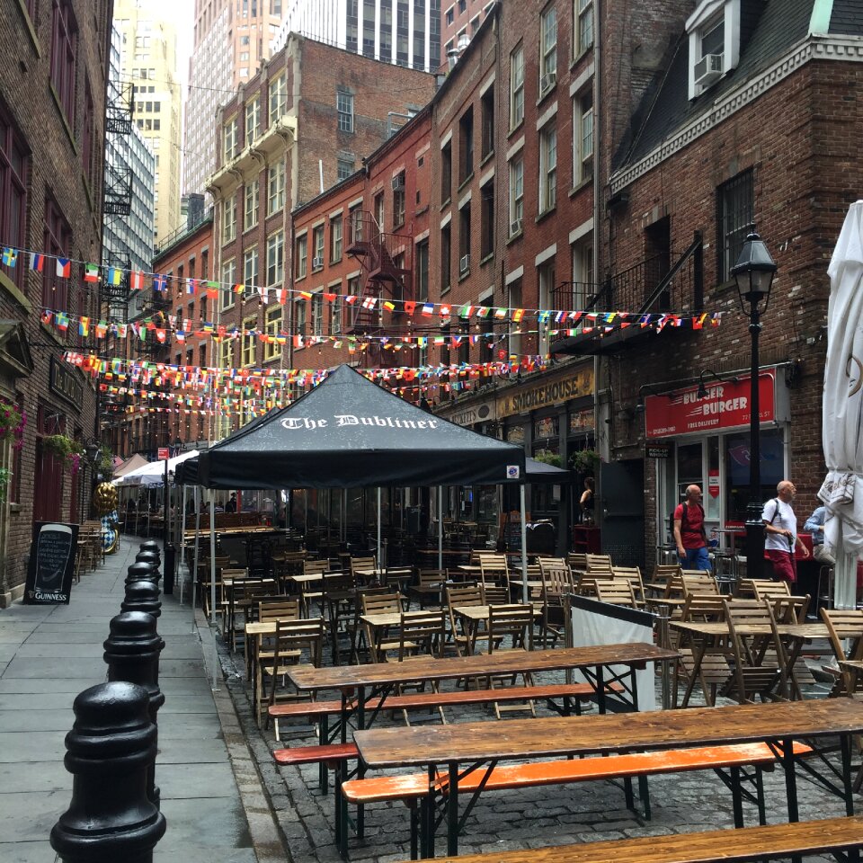 New york bar street