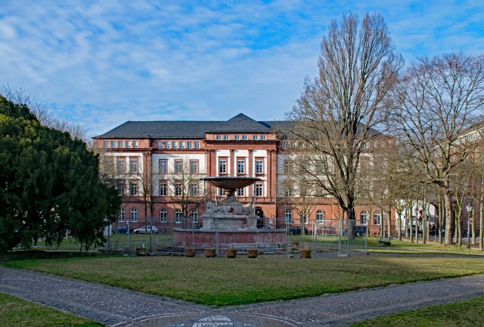 Mathilde place garden park