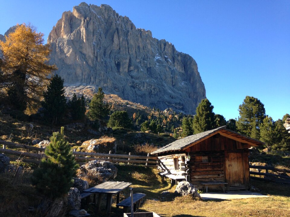 Dolomites cascina mountain