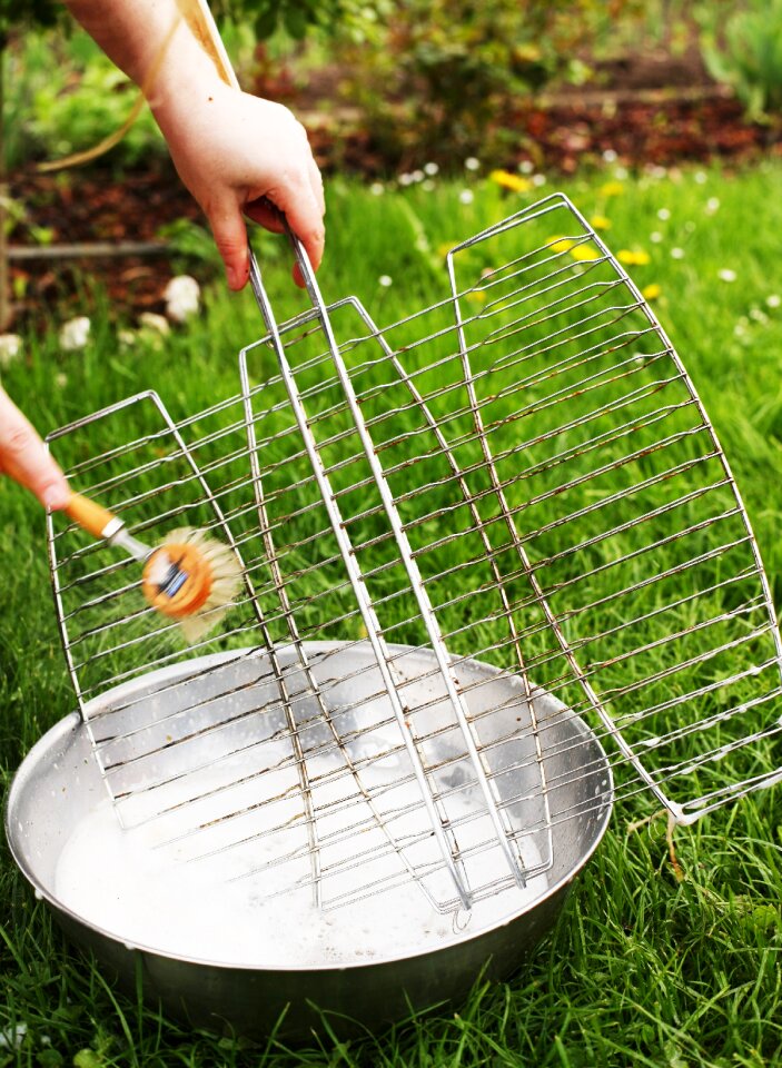 Grill grid the grill grate clean