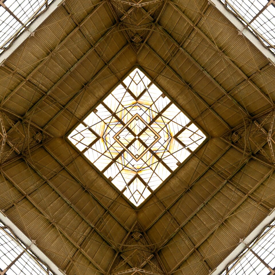 Architecture window construction