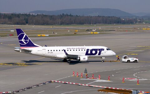 Embraer jet airport zurich