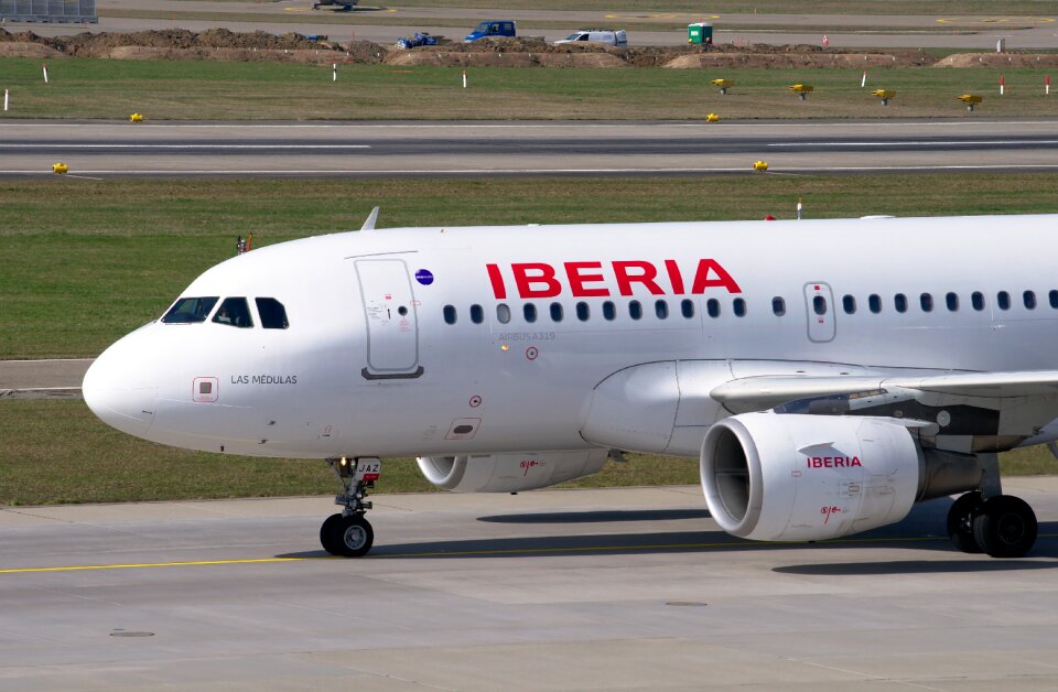 A319 airport zurich back