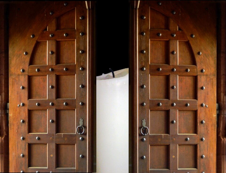 Old door input wood