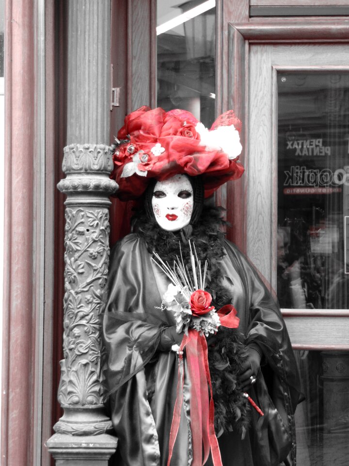 Panel costume make up
