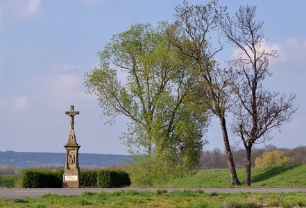 Crucified monument symbol