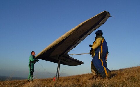 Pilot hang check glider