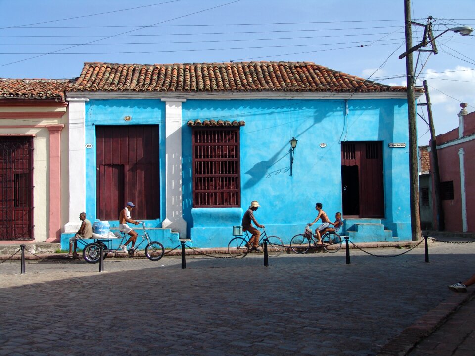 Cycle old house blue house