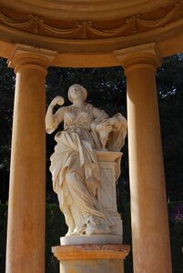Pavilion art stone figures
