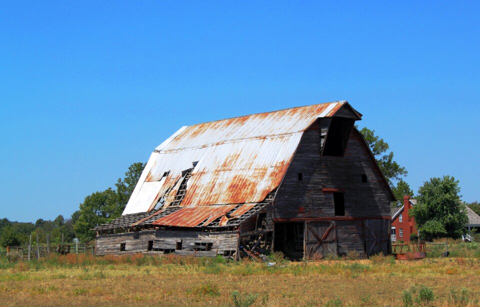 Tin roof fading history