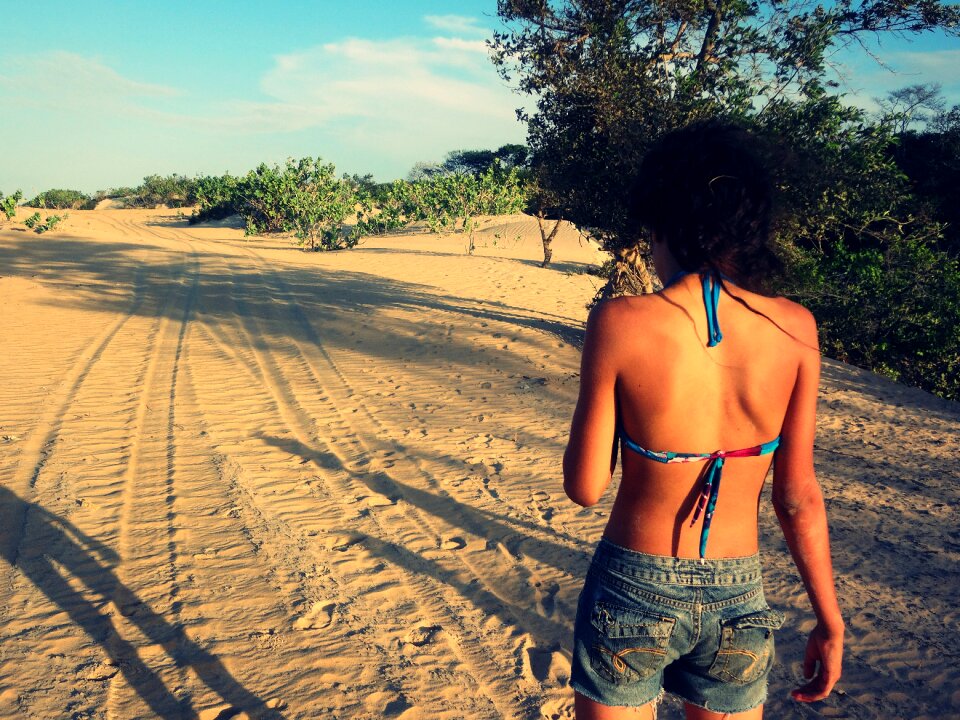 Natural sand teenager