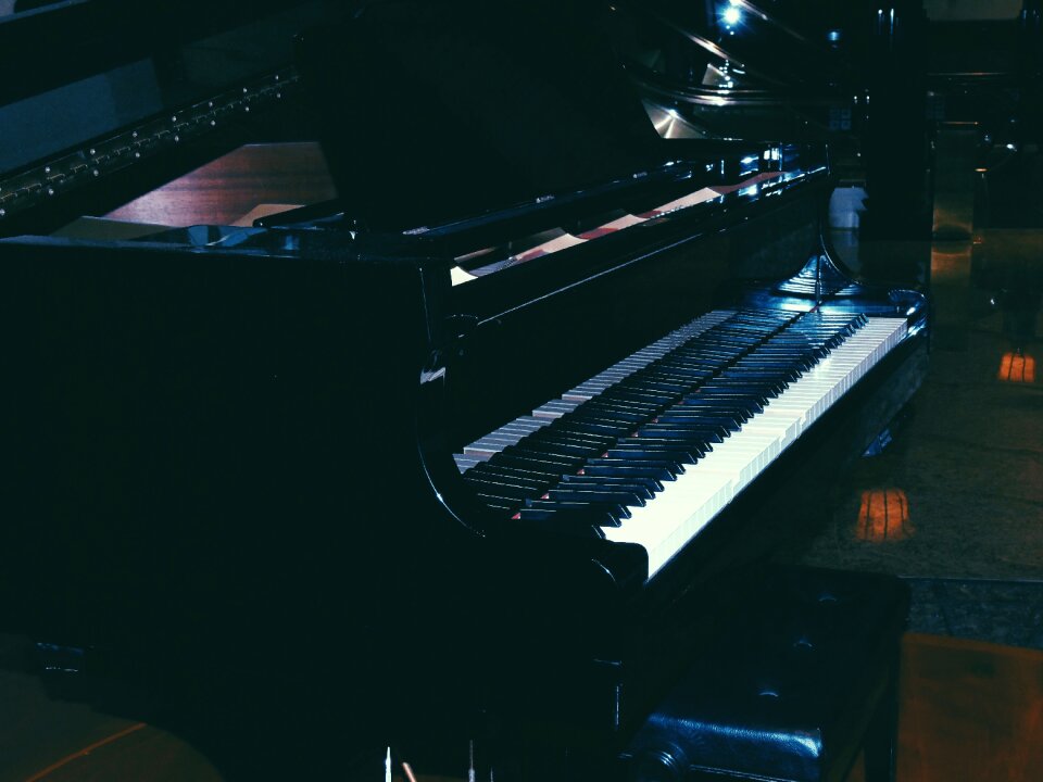 Instrument keyboard sound