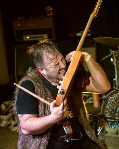 Drumstick face fur vest