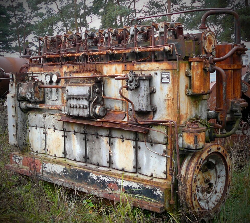 Rust metal old tank