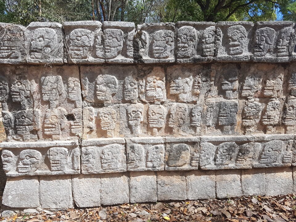 Maya chichen itza ruins