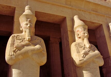 Egyptian hatsepsut sculpture