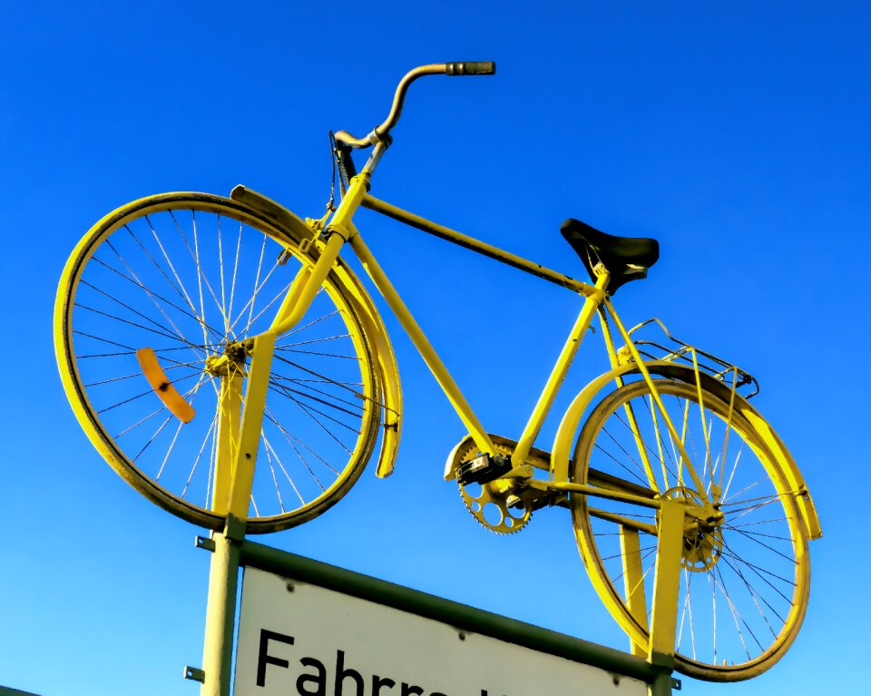 Wheel two wheeled vehicle cycling