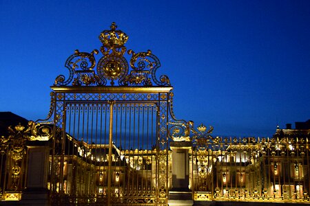 Gate architecture landmark