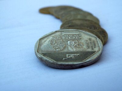 Coins row column