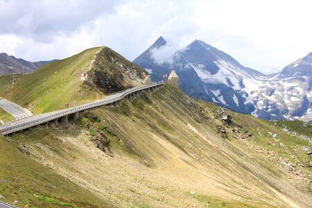 Bergstrasse road pass road photo