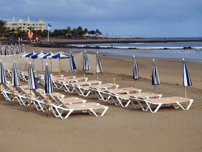 Vacations deck chair recovery