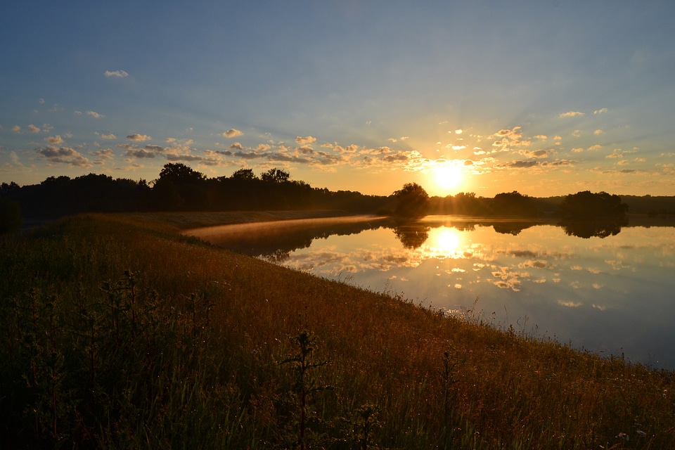 River sunrise flood 2012