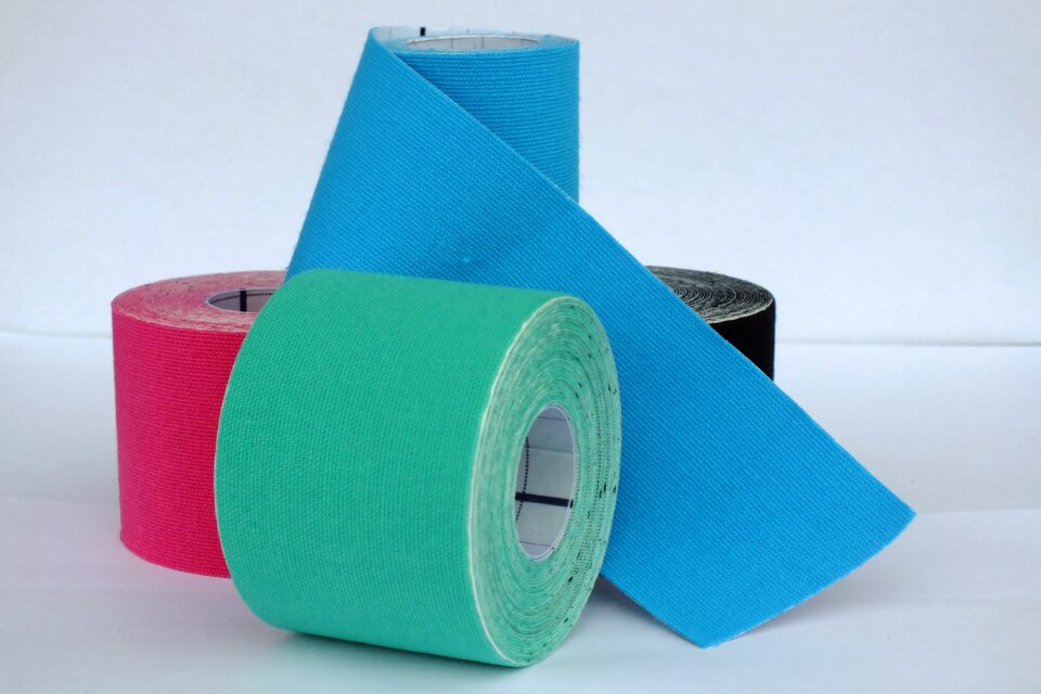 Kinesiology tape physio-tape