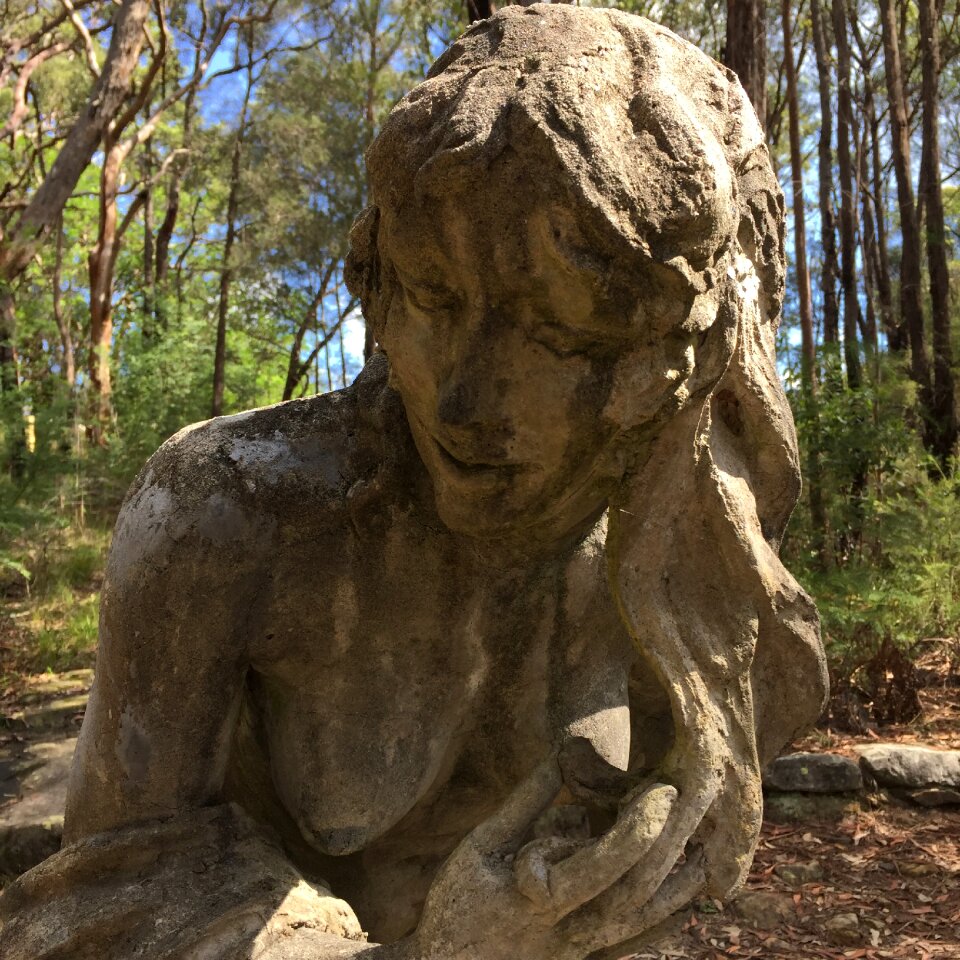 History sculpture historical