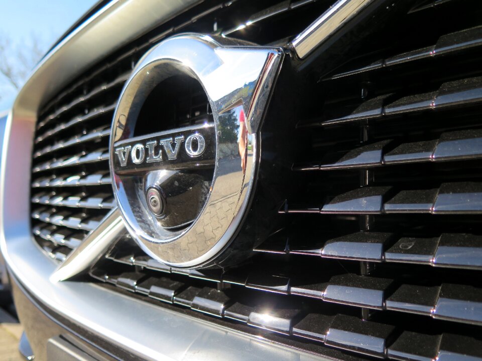 Camera front spoiler volvo