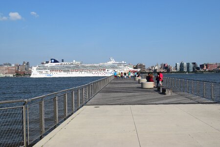 Hudson river ship