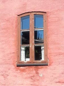 Window wall house