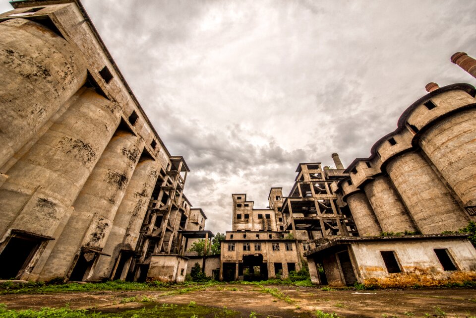 Workshop ruins wide angle