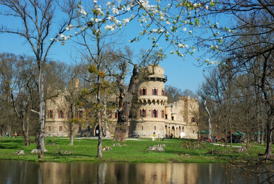 Tourism monument spring