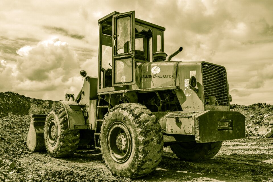 Vehicle machinery debris
