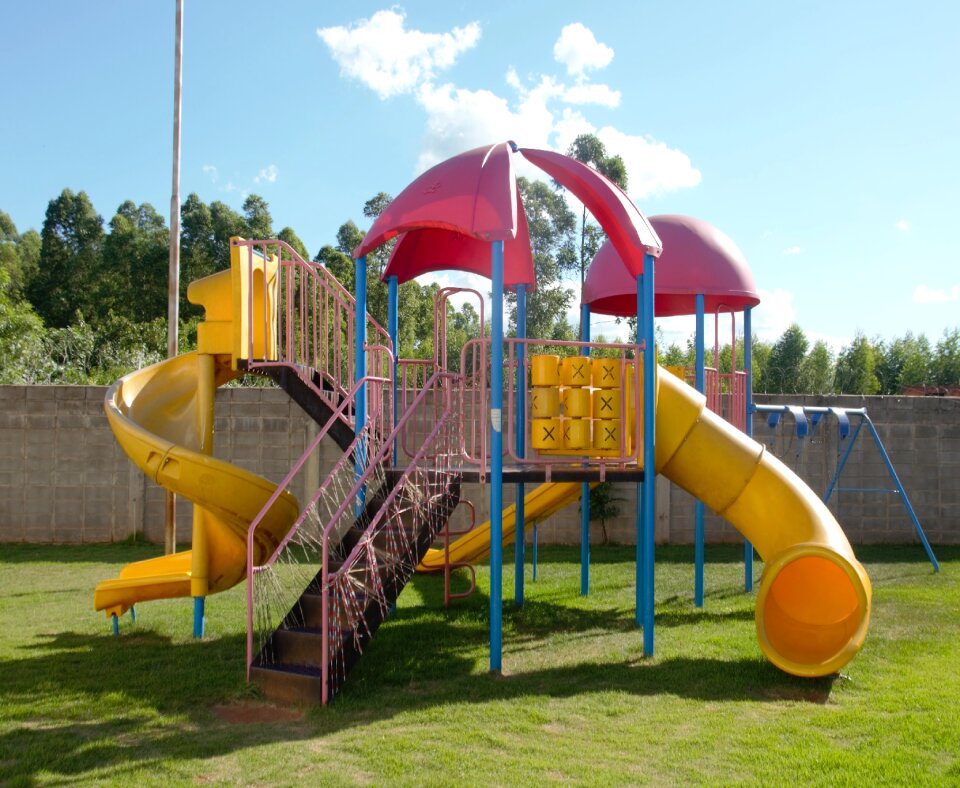 Park fun children playing