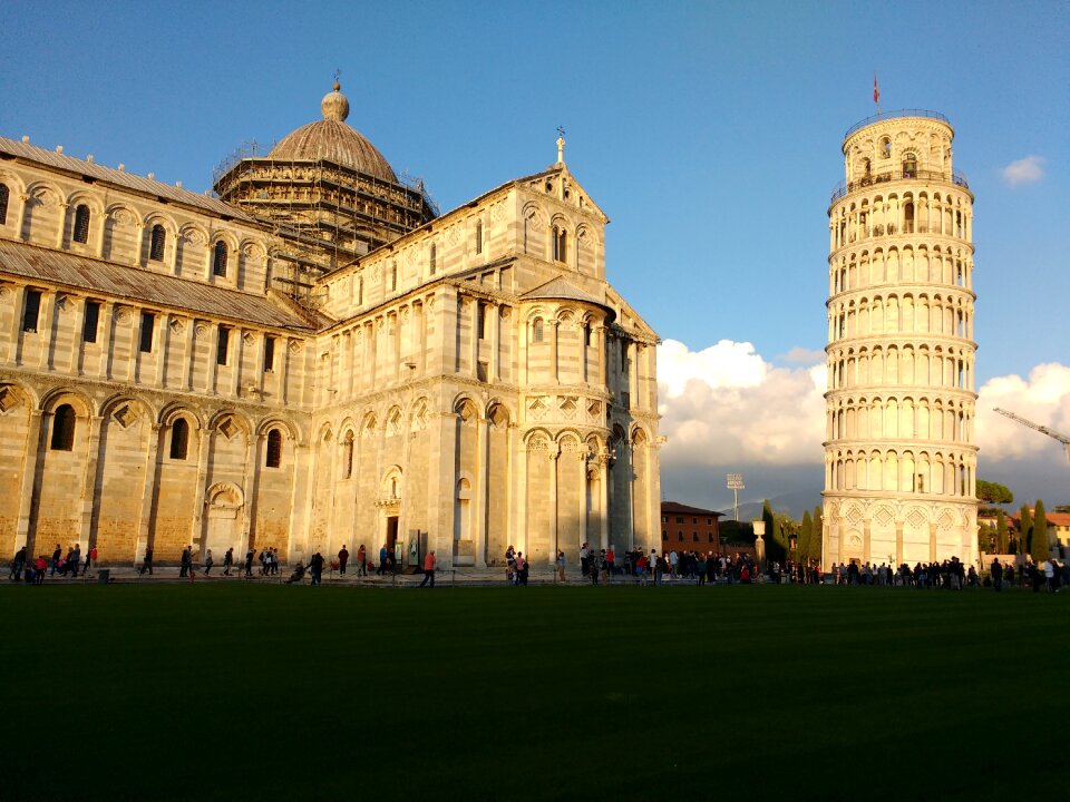 Monuments torre pendant