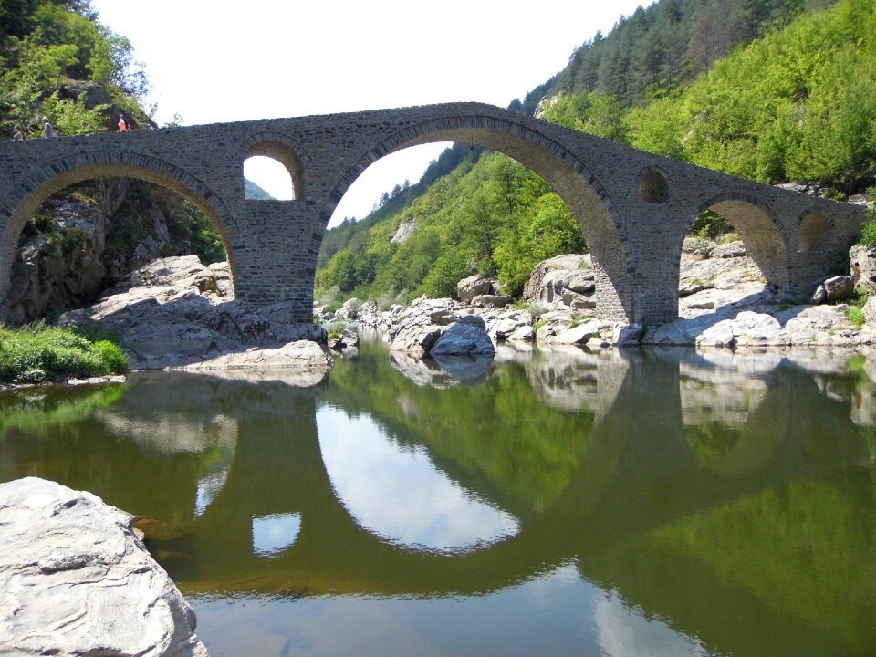Devil's bridge rodopi roman