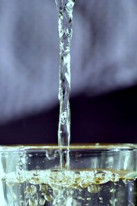 Transparent flowing water squirt