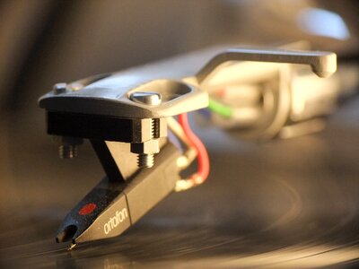 Ortofon record technology photo