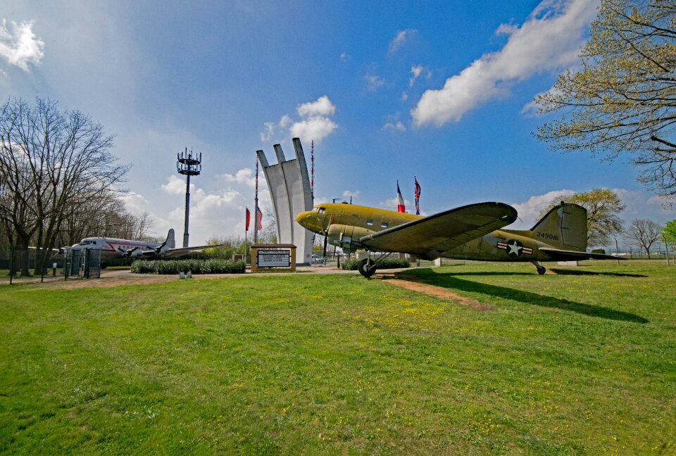 Air bridge memorial monument air bridge