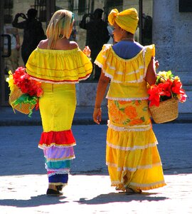 Girl friends hiking cuba
