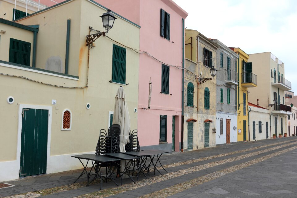 Seafront houses road