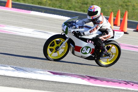 Motorcycle former racing