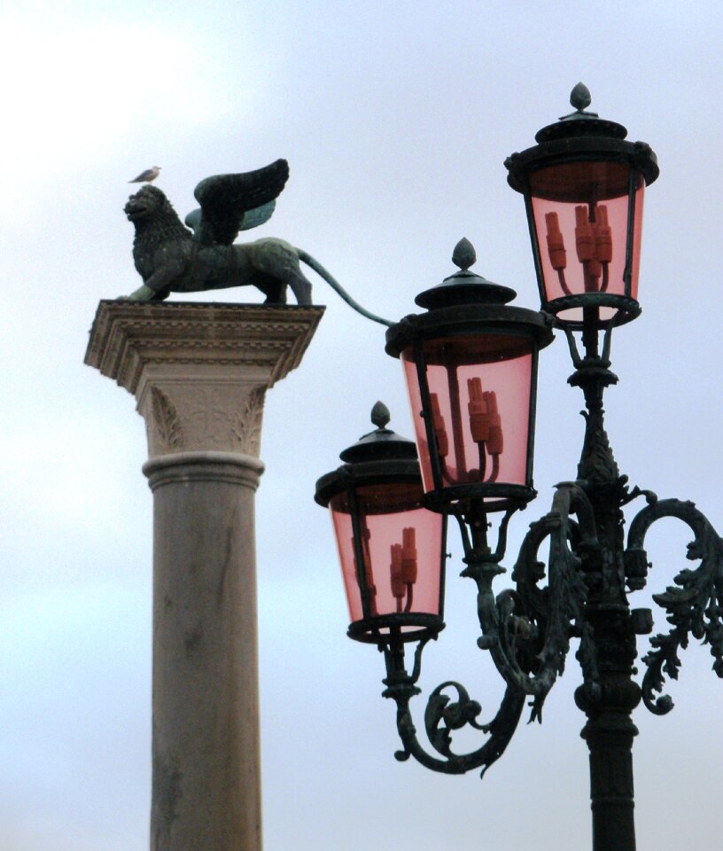 Leon italy street lamp
