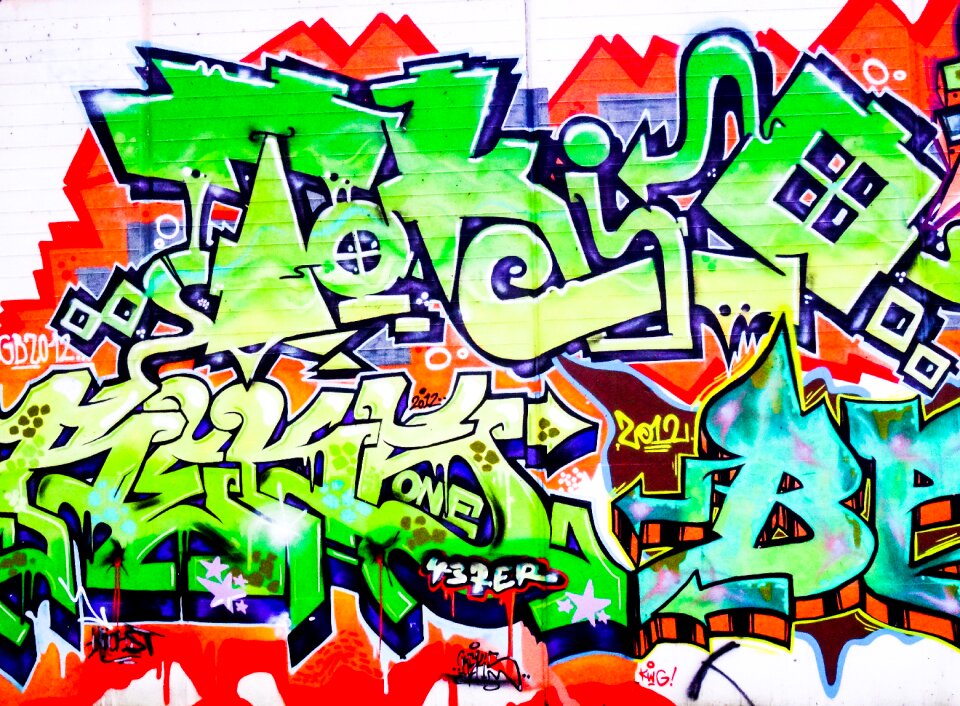 Text decoration painted
