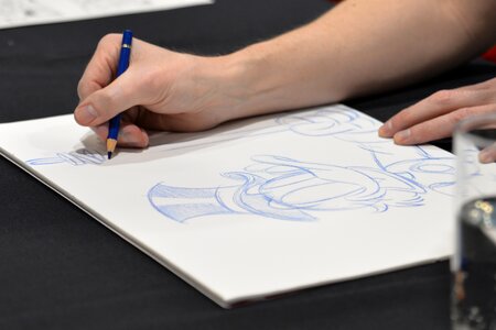 Artist disney draw